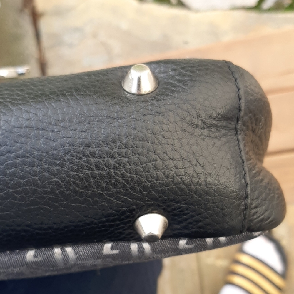 PARIS🇫🇷Guy Laroche Black with Silver LOGO and LEATHER Hand Bag SZ MEDIUM - Picture 10 of 15